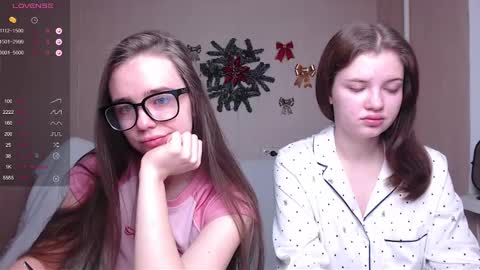 Snapshot of miss_sweetbb chatting on 12/29/24, 02:49 Bella online show from 12/29/24, 02:49