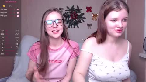 Snapshot of miss_sweetbb chatting on 01/12/25, 06:06 Bella online show from 01/12/25, 06:06