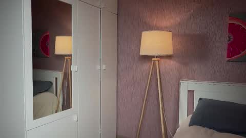 Emily online show from 02/10/26, 02:43