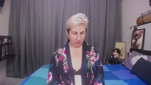 miss_tasha_kom online show from 12/06/24, 10:38