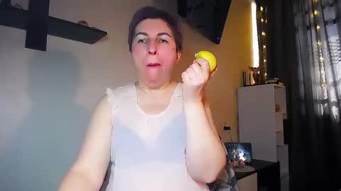 miss_tasha_kom online show from 02/19/25, 10:12