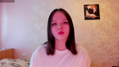 Snapshot of miss_teasee chatting on 03/19/26, 09:35 JULIE online show from 03/19/26, 09:35