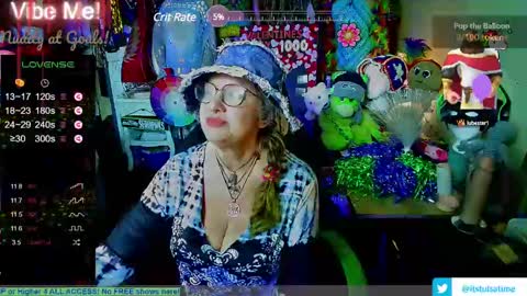 Snapshot of miss_tulsa chatting on 01/18/25, 06:43 Tulsa Mae aka Mz. Pahkah online show from 01/18/25, 06:43