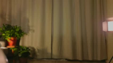 Snapshot of miss_ur_kiss chatting on 05/28/26, 01:41 miss_ur_kiss online show from 05/28/26, 01:41
