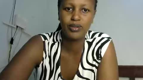 Snapshot of miss_vall chatting on 12/30/24, 11:15 miss_vall online show from 12/30/24, 11:15