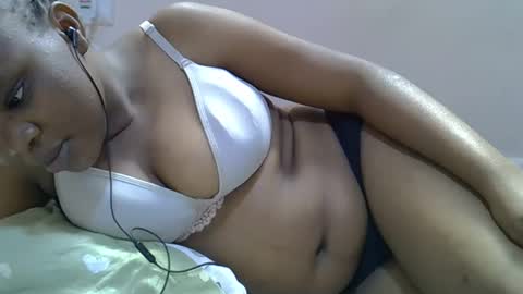 miss_velour online show from 04/12/26, 08:19