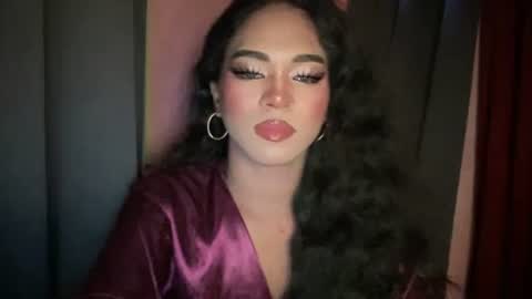 miss_veron_xoxo online show from 12/14/25, 09:41