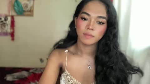 miss_veron_xoxo online show from 12/17/25, 04:40