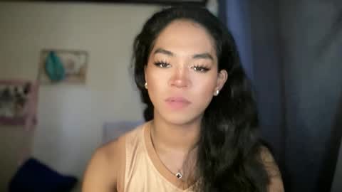 miss_veron_xoxo online show from 02/01/26, 04:00