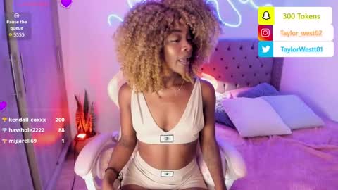 Tay Tay Independent Model   online show from 12/05/24, 08:33