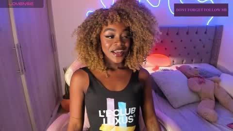 Tay Tay Independent Model   online show from 03/01/25, 07:51