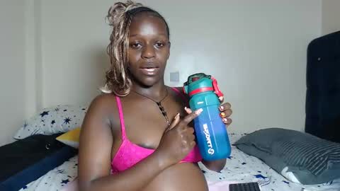 Snapshot of miss_wetcherry chatting on 05/16/26, 12:40 Cherie Independent model online show from 05/16/26, 12:40