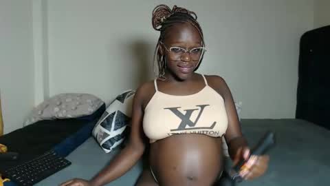 Snapshot of miss_wetcherry chatting on 05/29/26, 11:58 Cherie Independent model online show from 05/29/26, 11:58