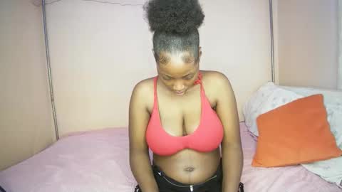 Snapshot of miss_worldfire chatting on 05/22/26, 10:54 miss_worldfire online show from 05/22/26, 10:54