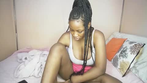 Snapshot of miss_worldfire chatting on 06/05/26, 12:55 miss_worldfire online show from 06/05/26, 12:55