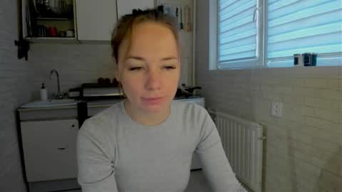 Snapshot of miss_you20 chatting on 10/17/25, 05:32 miss_you20 online show from 10/17/25, 05:32