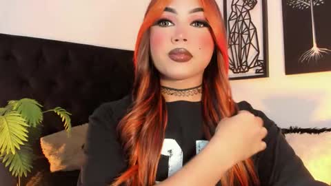 miss_zz online show from 09/19/25, 07:03