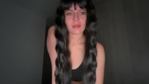 Snapshot of missameliah chatting on 05/19/26, 04:30 Ameliahs online show from 05/19/26, 04:30