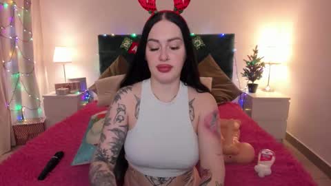 Angelina online show from 12/22/25, 10:29