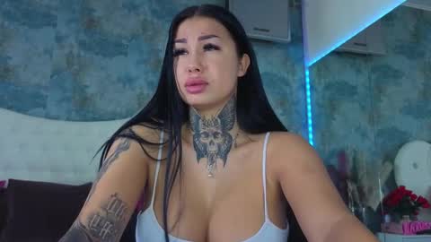 Snapshot of missangellxx chatting on 09/24/25, 08:28 missangellxx online show from 09/24/25, 08:28