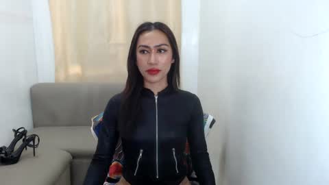Snapshot of missangelxxx chatting on 07/05/26, 08:43 missangelxxx online show from 07/05/26, 08:43