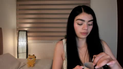 Ariadna Ruiz online show from 04/13/26, 12:21