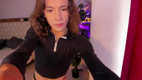 Mis Ari online show from 11/12/25, 07:13