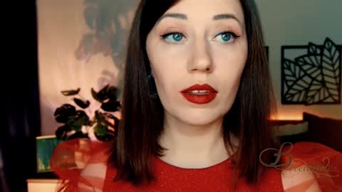 The divine Beverly online show from 12/15/24, 09:20