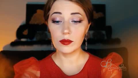 The divine Beverly online show from 10/04/25, 03:04