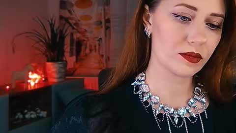 The divine Beverly online show from 02/10/26, 05:33