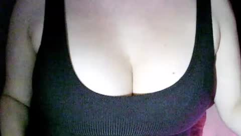 Snapshot of missbiny chatting on 07/08/26, 10:03 Avamlash online show from 07/08/26, 10:03