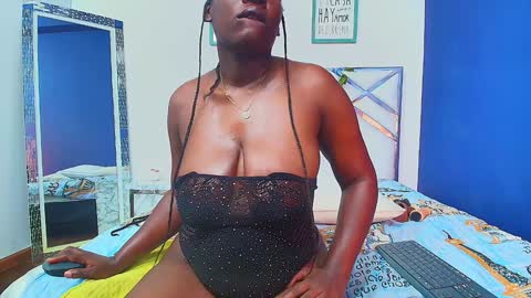 Miss Evelyn  online show from 12/22/24, 06:59