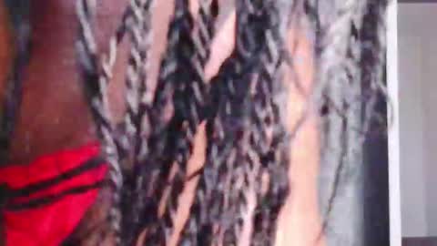 Miss Evelyn  online show from 10/26/25, 12:00