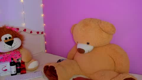 Snapshot of misschelsea01 chatting on 05/14/26, 08:04 Chelsea online show from 05/14/26, 08:04