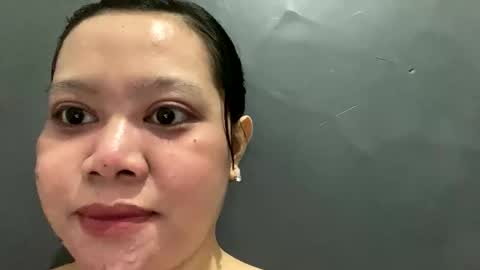 Snapshot of missclara_vynx chatting on 11/09/25, 10:24 missclara_vynx online show from 11/09/25, 10:24