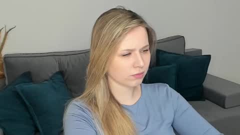 Snapshot of missdariross chatting on 01/29/25, 11:41 Miss Darina Ross online show from 01/29/25, 11:41