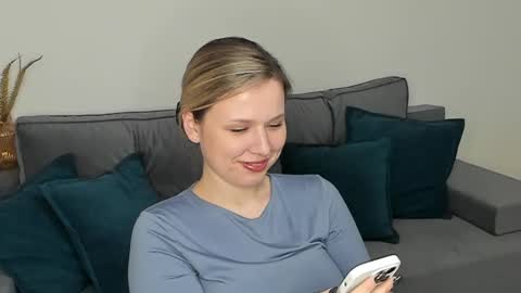 Snapshot of missdariross chatting on 01/29/25, 09:17 Miss Darina Ross online show from 01/29/25, 09:17