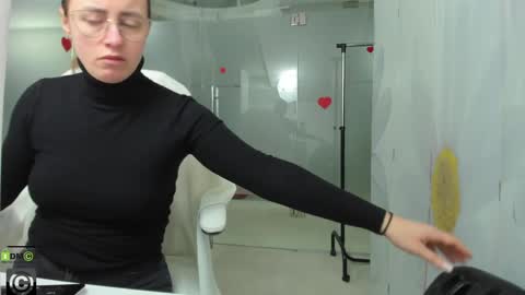 Miss Domina online show from 03/31/26, 02:46