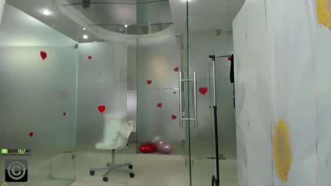 Miss Domina online show from 06/04/26, 02:50