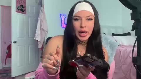 Snapshot of missdulce1 chatting on 11/11/25, 02:28 D online show from 11/11/25, 02:28