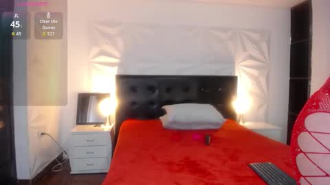 Snapshot of missellien chatting on 01/25/25, 11:13 Angela online show from 01/25/25, 11:13