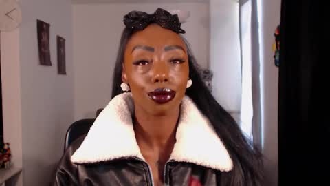 Emilie Diaz online show from 03/28/26, 12:49