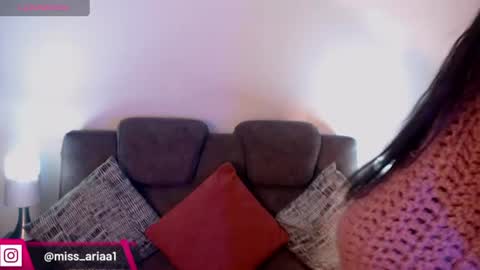 Snapshot of missemilie1 chatting on 06/10/26, 04:28 Emilie Diaz online show from 06/10/26, 04:28
