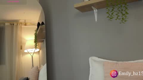 Yuliana online show from 11/28/25, 09:23