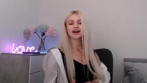 EMMA online show from 01/22/25, 11:53