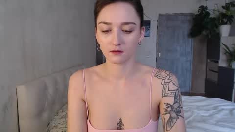 Snapshot of missfiti chatting on 02/15/25, 08:33 missfiti online show from 02/15/25, 08:33