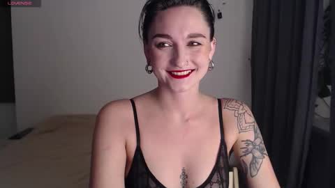 missfiti online show from 11/15/25, 07:10