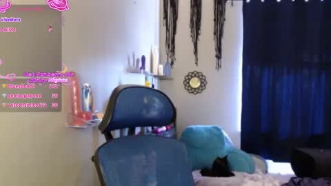 missfoxe12 online show from 12/15/25, 06:23