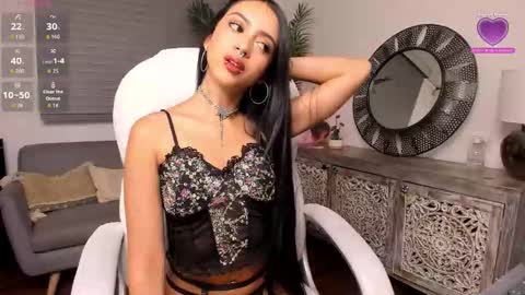 Amelia Leon online show from 11/24/25, 01:00