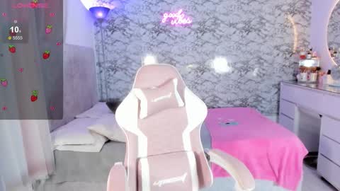 Gisell   Gigi online show from 02/11/26, 04:45